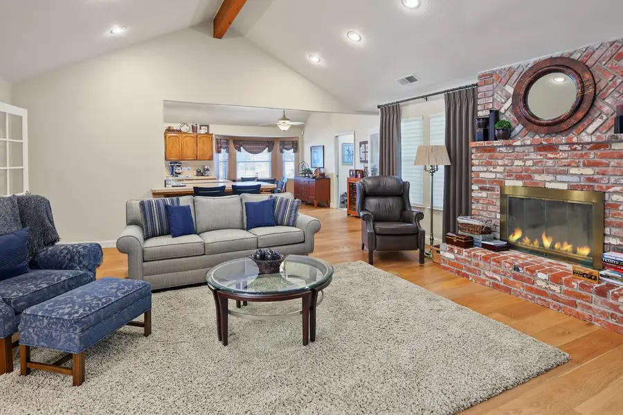 1911 Bergren Court, Kingsburg, CA 93631 - #2