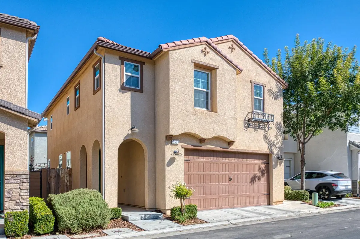 3683 Friendship Lane, Clovis, CA 93619 - #1