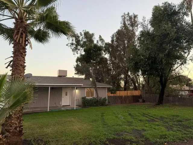 4695 W Andrews Avenue, Fresno, CA 93722 - #1