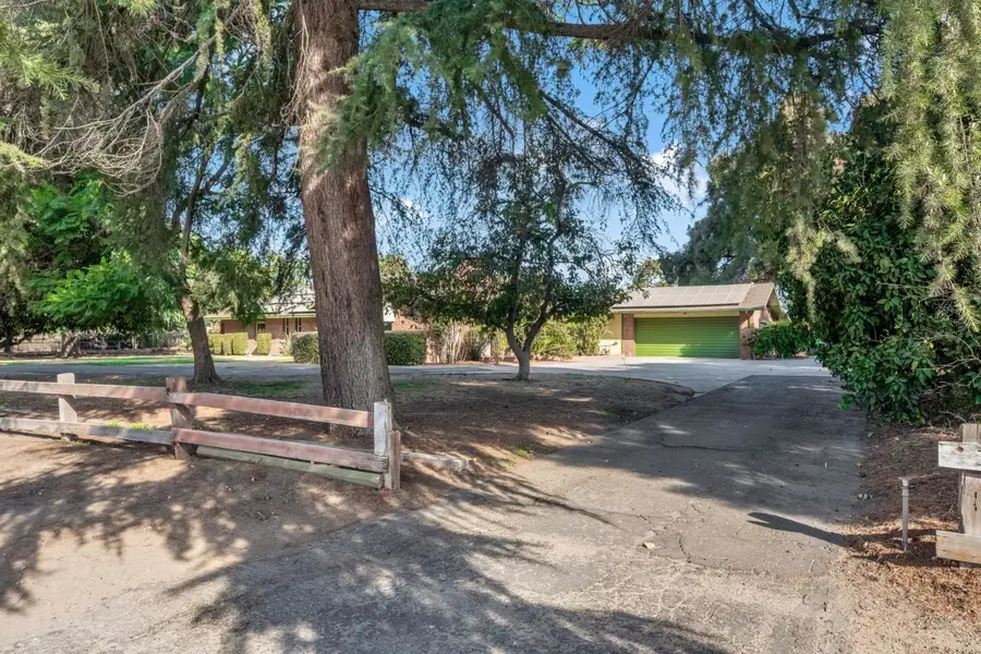 5309 E White Avenue, Fresno, CA 93727 - #3