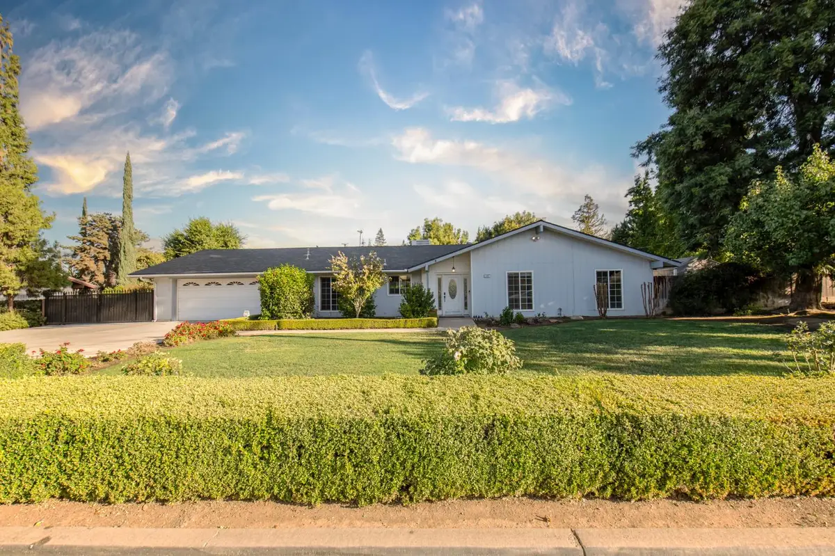 1248 W Mesa Avenue, Fresno, CA 93711 - #1