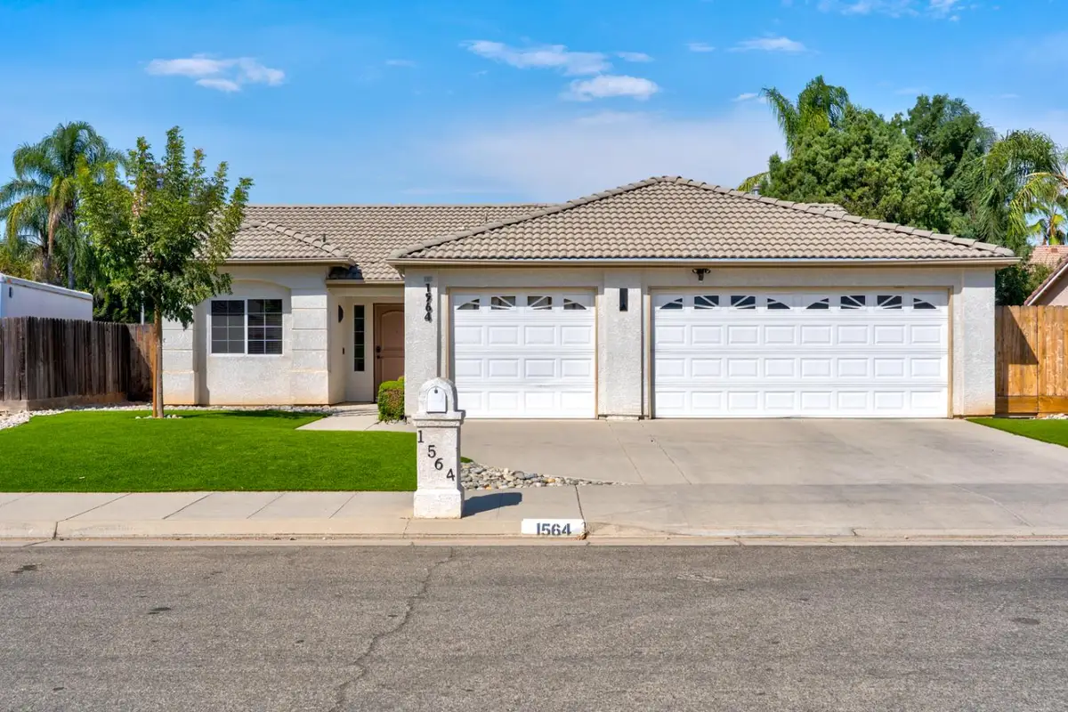 1564 E Waterford Avenue, Fresno, CA 93720 - #1