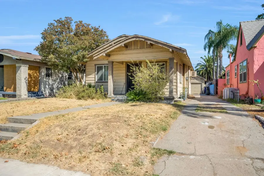 1026 N Arthur Avenue, Fresno, CA 93728 - #3