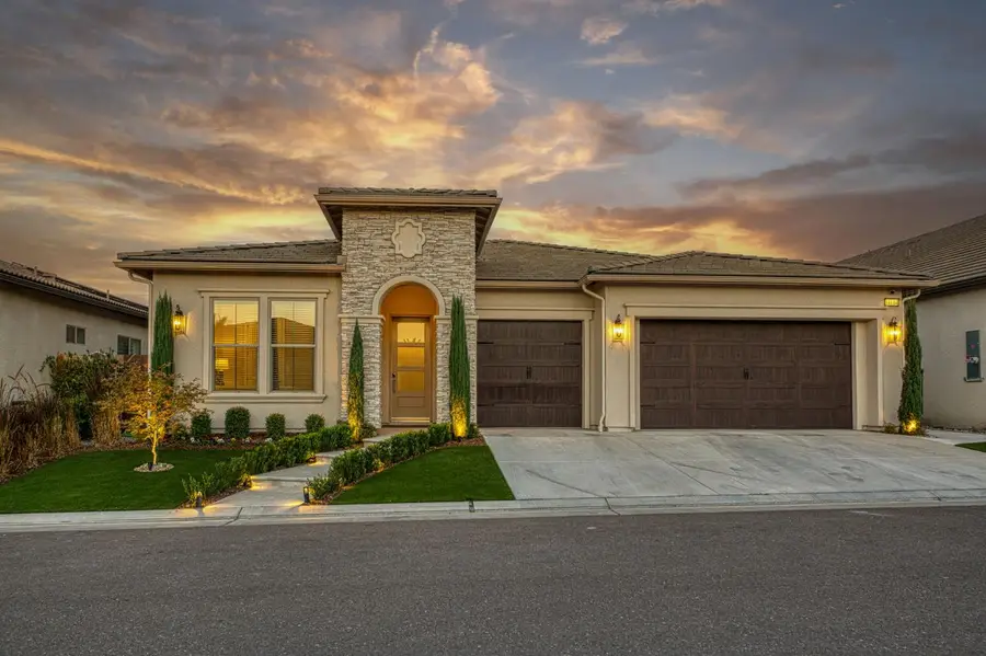 11114 N Via Rimini Drive, Fresno, CA 93730 - #3