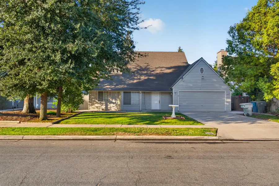 4129 W Regency Avenue, Fresno, CA 93722 - #2