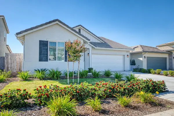 720 S Kandarian Avenue, Fowler, CA 93625
