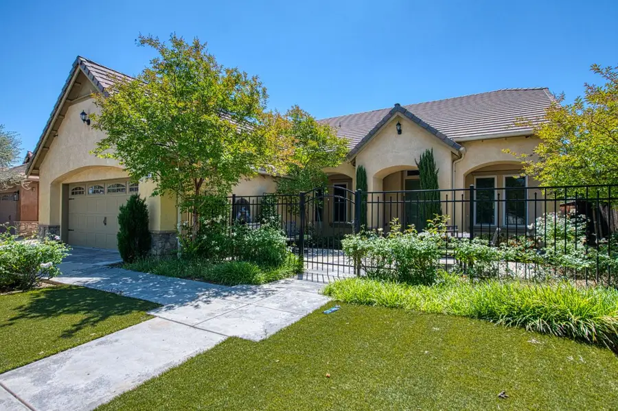 3544 Prescott Avenue, Clovis, CA 93619 - #2