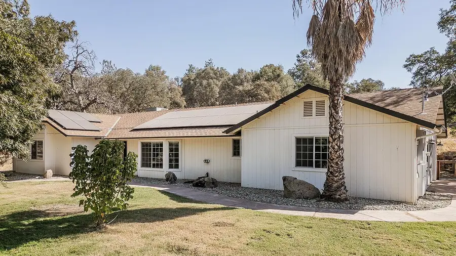 30852 Auberry Road, Auberry, CA 93602 - #2