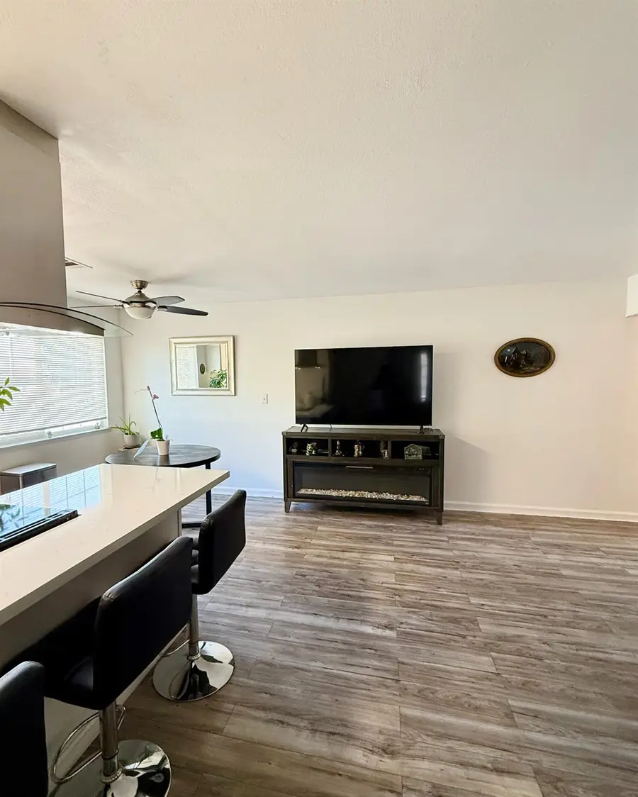 2236 Peach Avenue #4, Clovis, CA 93612 - #2