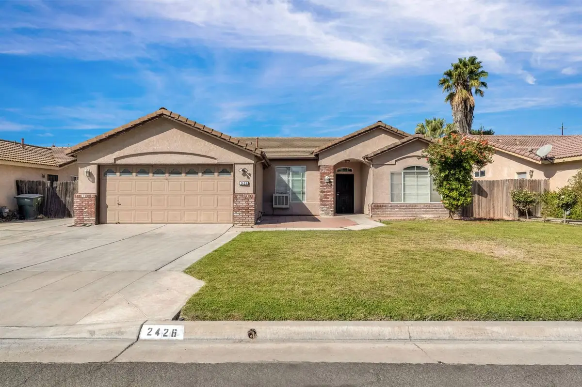2426 S Larkin Avenue, Fresno, CA 93727 - #1