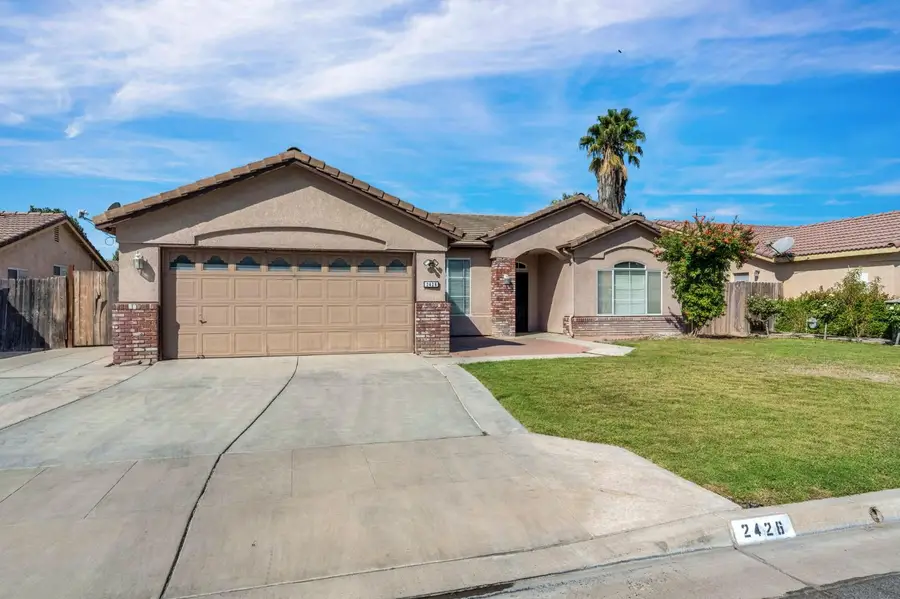 2426 S Larkin Avenue, Fresno, CA 93727 - #3