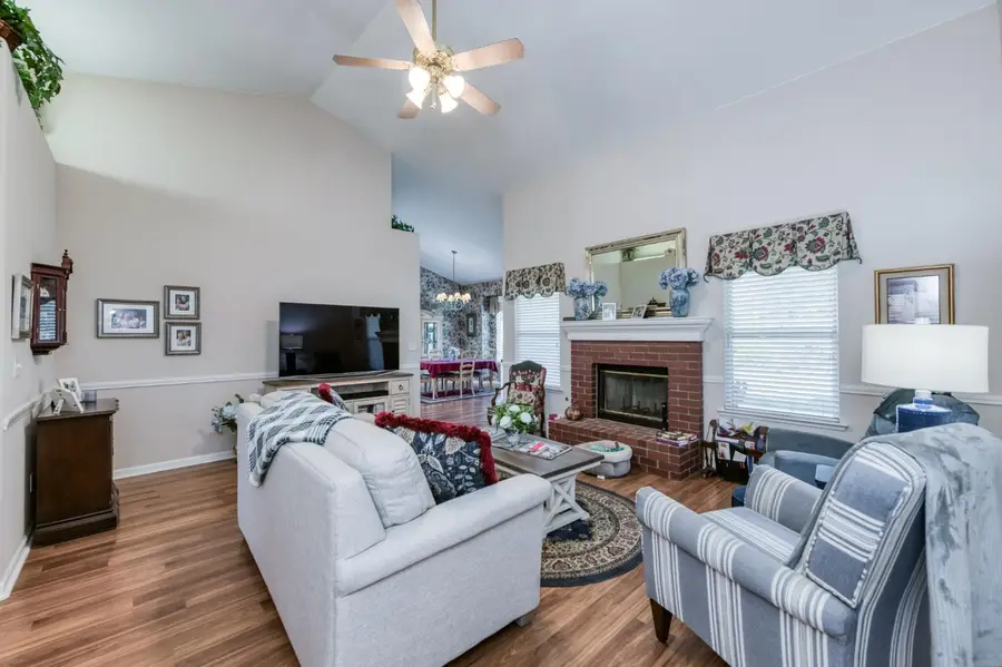 2560 E El Paso Avenue, Fresno, CA 93720 - #3