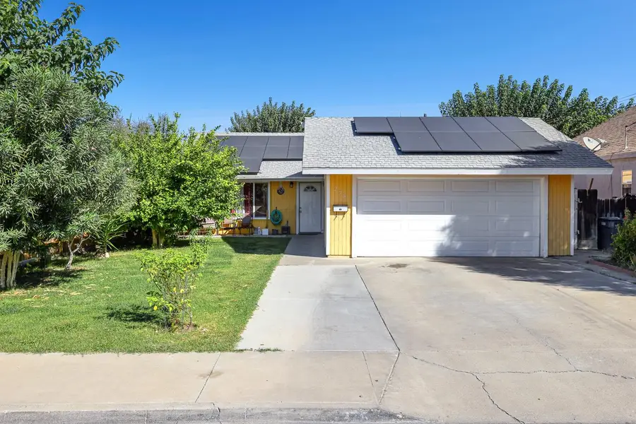 275 E Pleasant Street, Coalinga, CA 93210 - #2