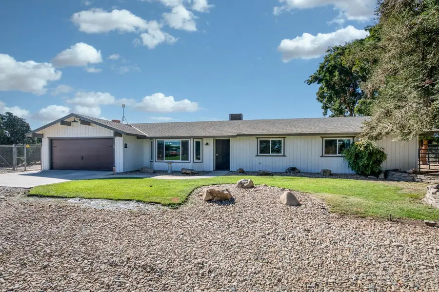 14705 E Belmont Avenue, Sanger, CA 93657 - #3