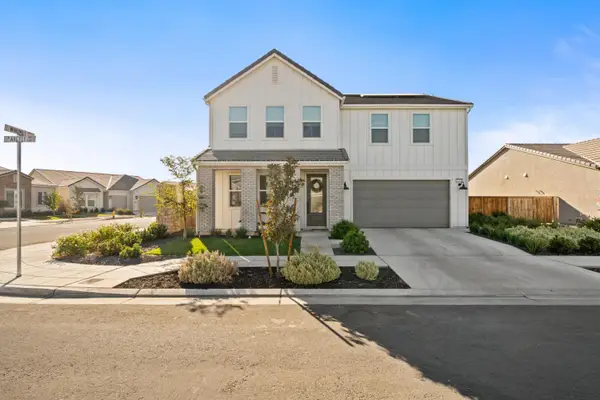 2212 N Argyle Avenue, Clovis, CA 93619
