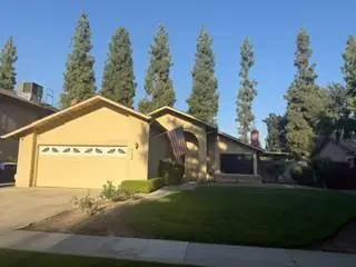 5324 N Vernal Avenue, Fresno, CA 93722 - #1