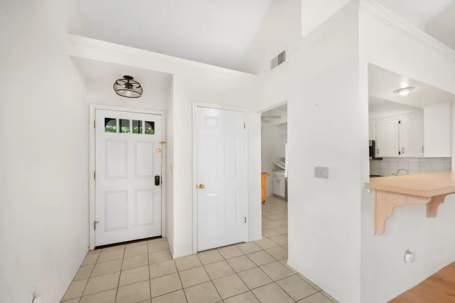 9128 N Stoneridge Lane, Fresno, CA 93720 - #3
