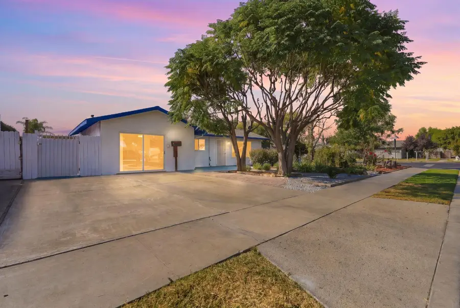 1435 Davis Street, Hanford, CA 93230 - #3