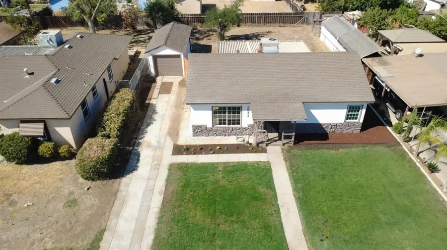 2033 Mayfair Drive E, Fresno, CA 93703 - #2