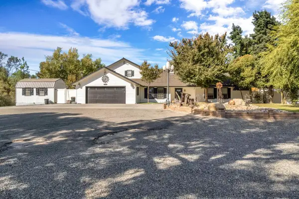 15446 Monreal Road, Madera, CA 93636