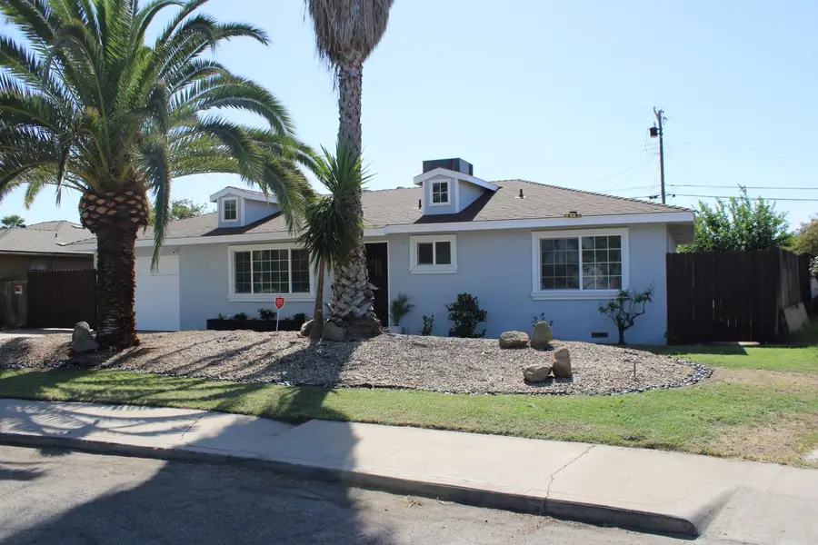 3514 Circle Court E, Fresno, CA 93703 - #3