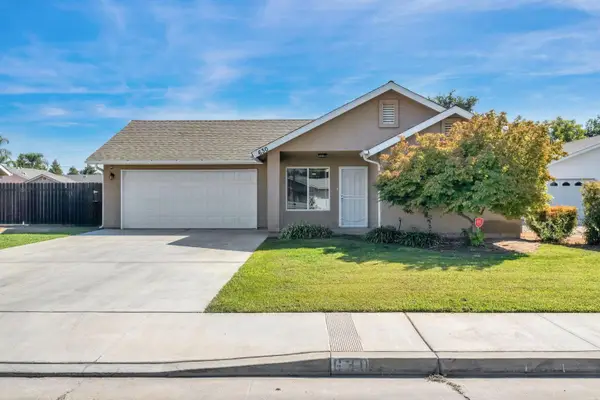630 N Whitney Avenue, Dinuba, CA 93618