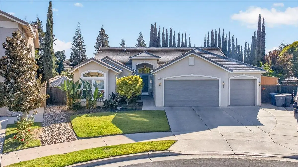 3144 Rall Avenue, Clovis, CA 93619 - #1