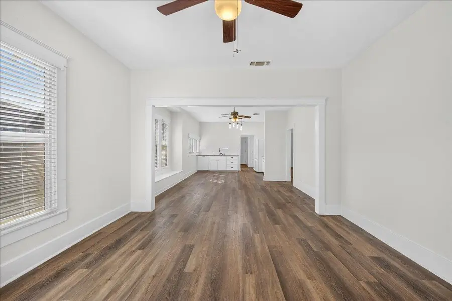 720 E Dudley Avenue, Fresno, CA 93728 - #3