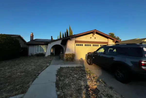 749 Oakmeade Drive, Vacaville, CA 95687