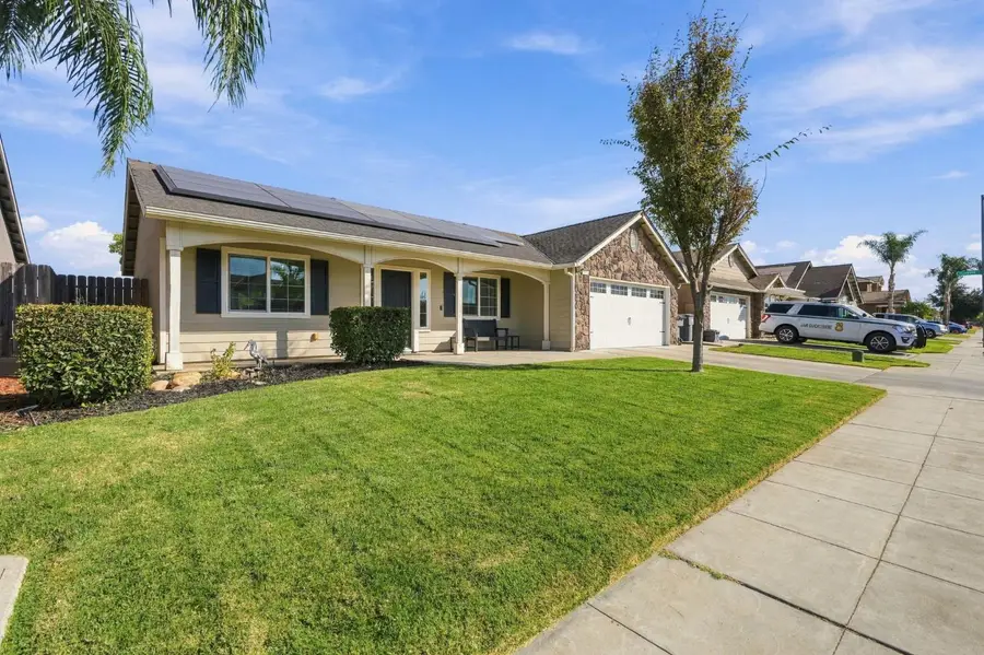 6592 E Orleans Avenue, Fresno, CA 93727 - #2