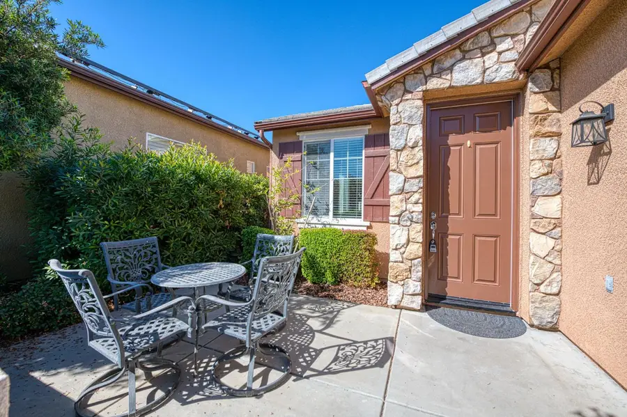 3911 Heritage Avenue, Clovis, CA 93619 - #2