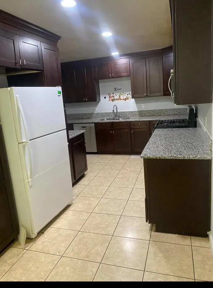 933 W Home Avenue, Fresno, CA 93728 - #3