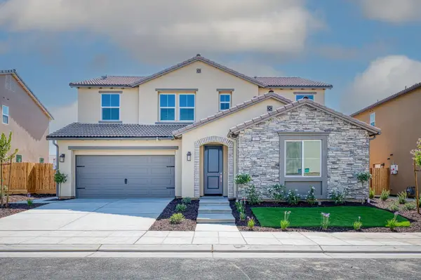 989 Talus Way S, Madera, CA 93636