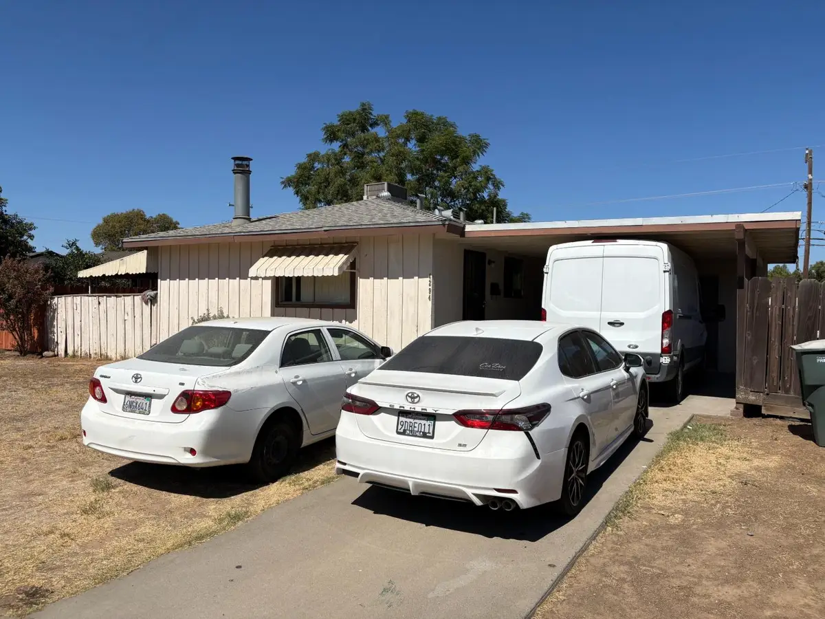 4294 N Holt Avenue, Fresno, CA 93705 - #1