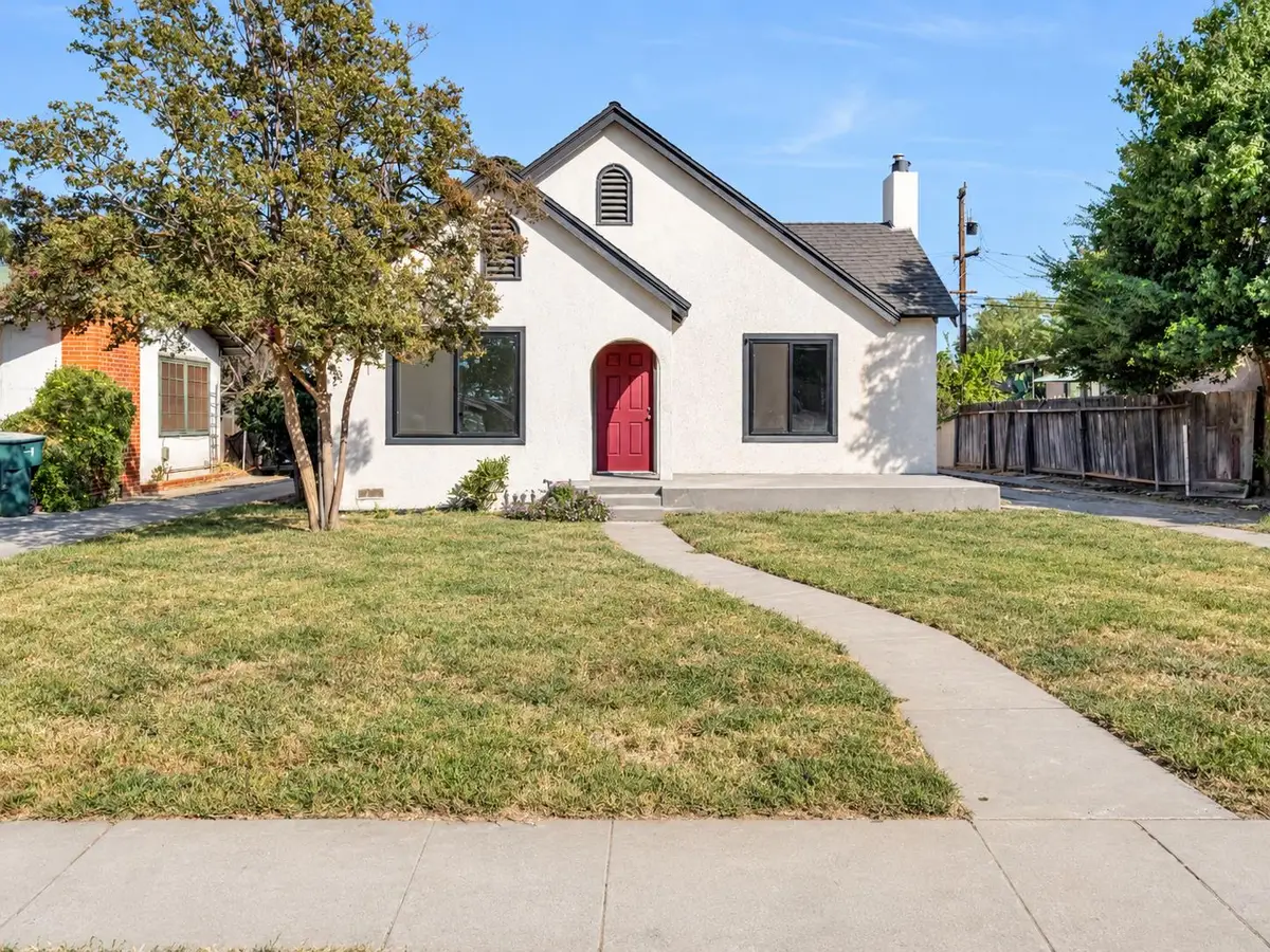 1264 N Vagedes, Fresno, CA 93728 - #1
