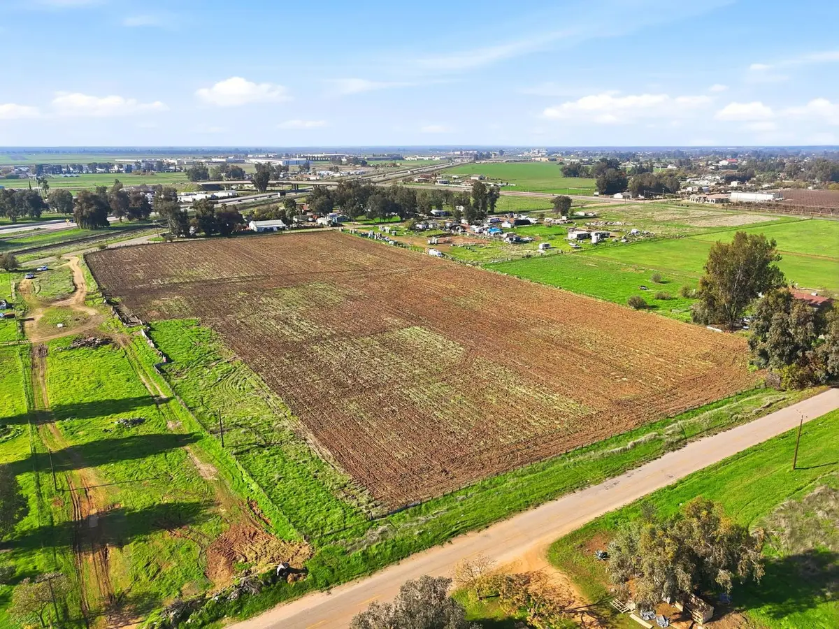 1 Khron Adell Cardwell, Madera, CA 93638 - #1