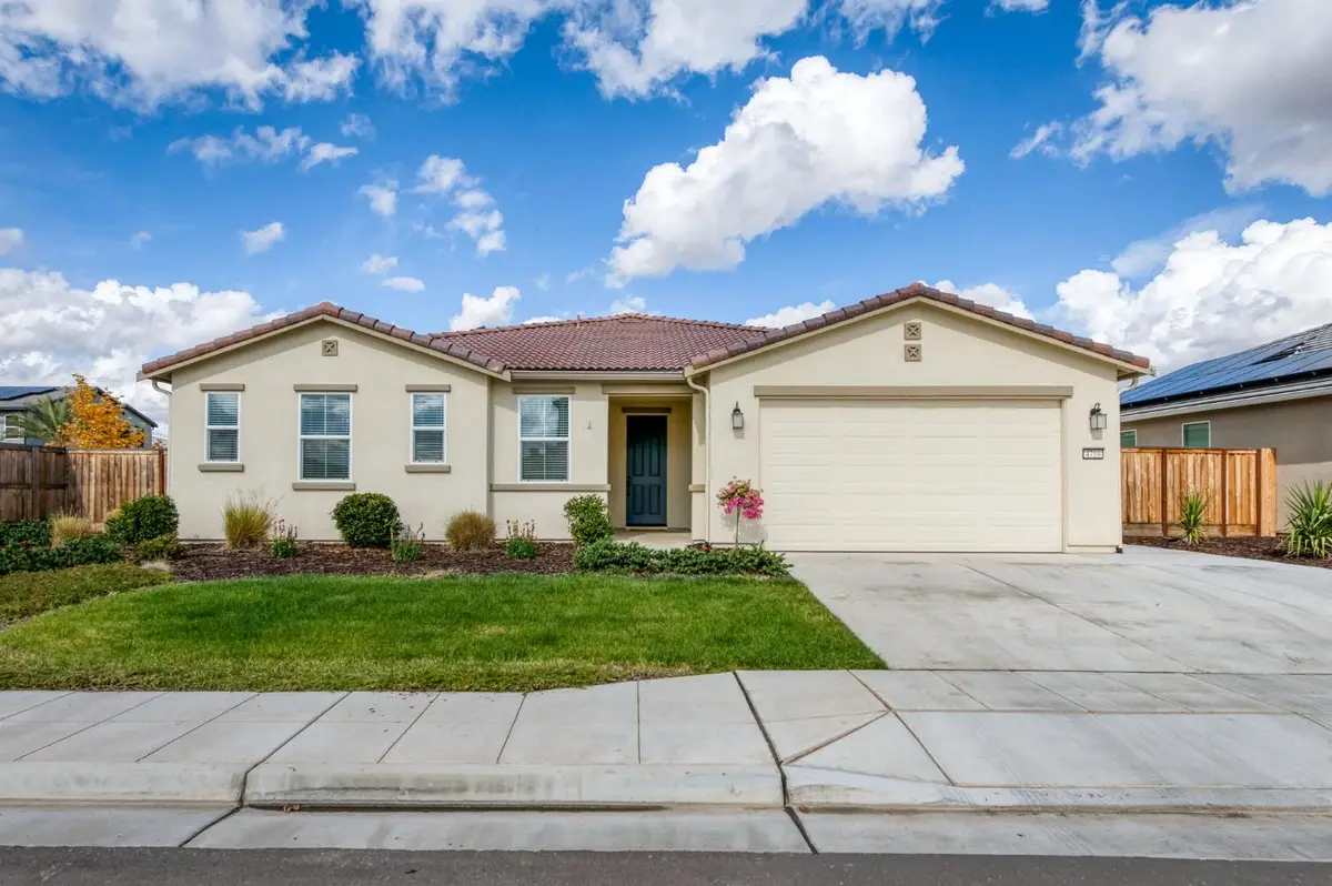 4719 Bellaire Avenue, Clovis, CA 93619 - #1