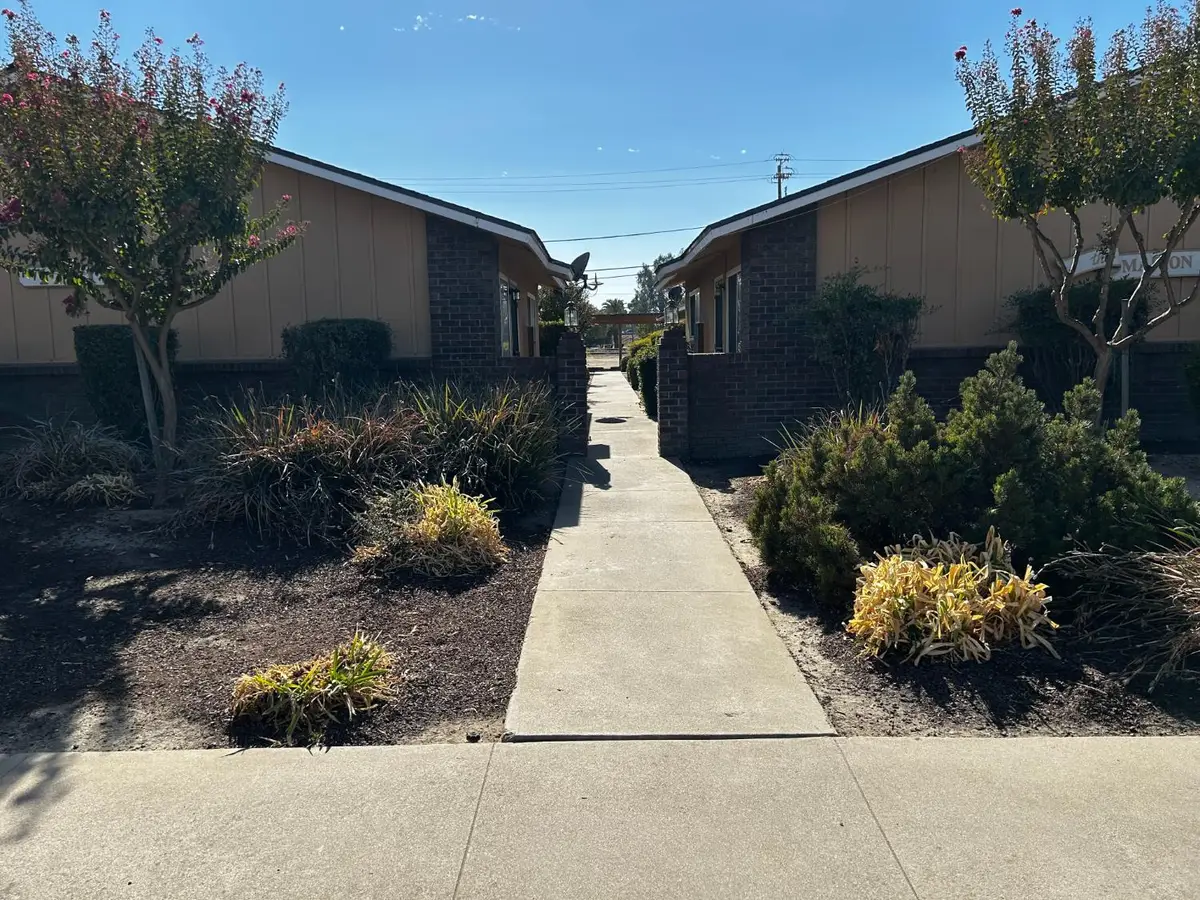 1721 Marion #E, Kingsburg, CA 93631 - #1