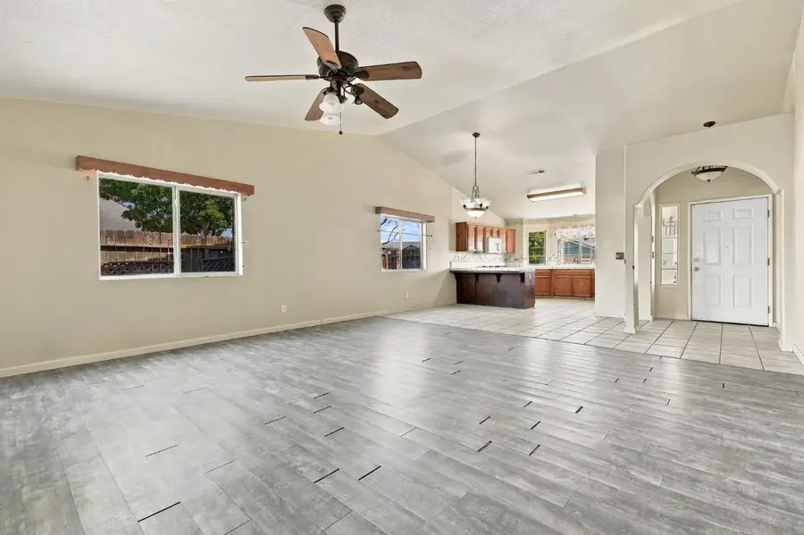 1434 Butternut Drive, Hanford, CA 93230 - #2