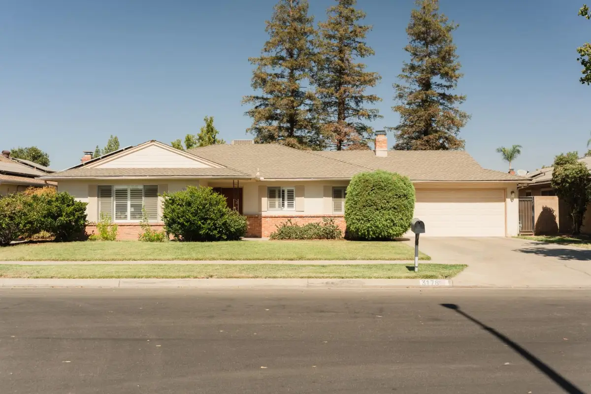 3178 W Gettysburg Avenue, Fresno, CA 93722 - #1