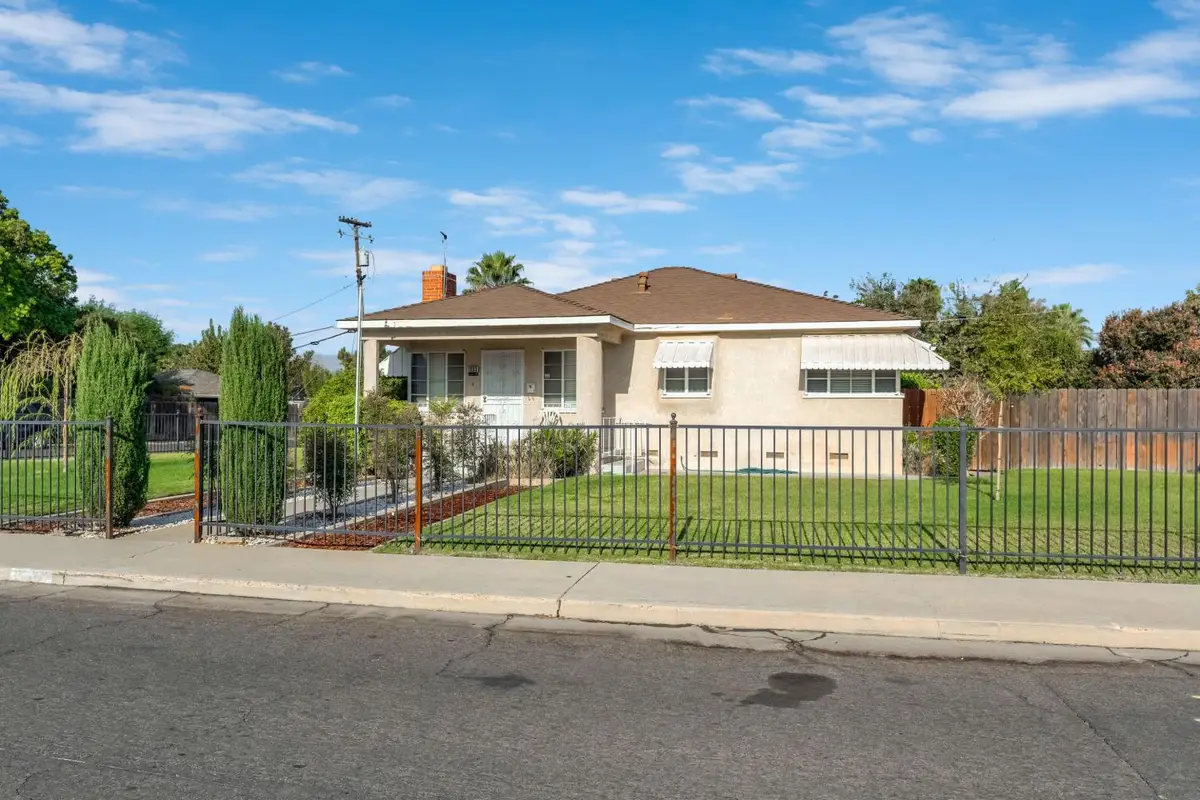 1803 Mayfair Drive East, Fresno, CA 93703 - #1