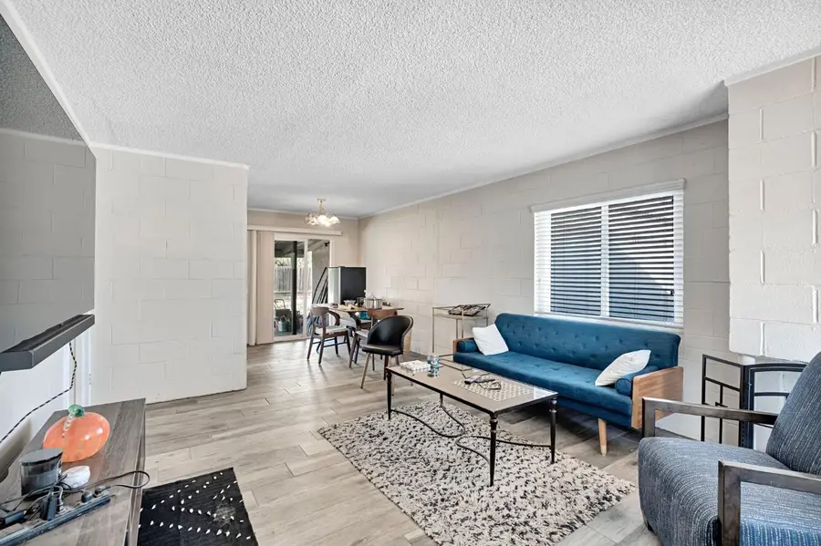 107 E Hampton Way, Fresno, CA 93704 - #3