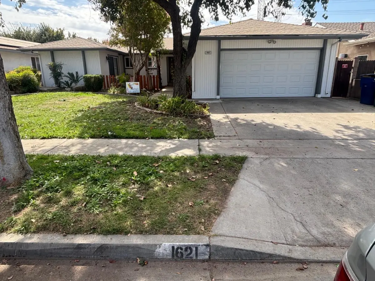 1621 W Holland W, Fresno, CA 93705 - #1