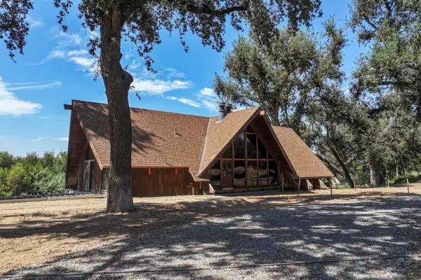 18144 E Floral Avenue, Reedley, CA 93654