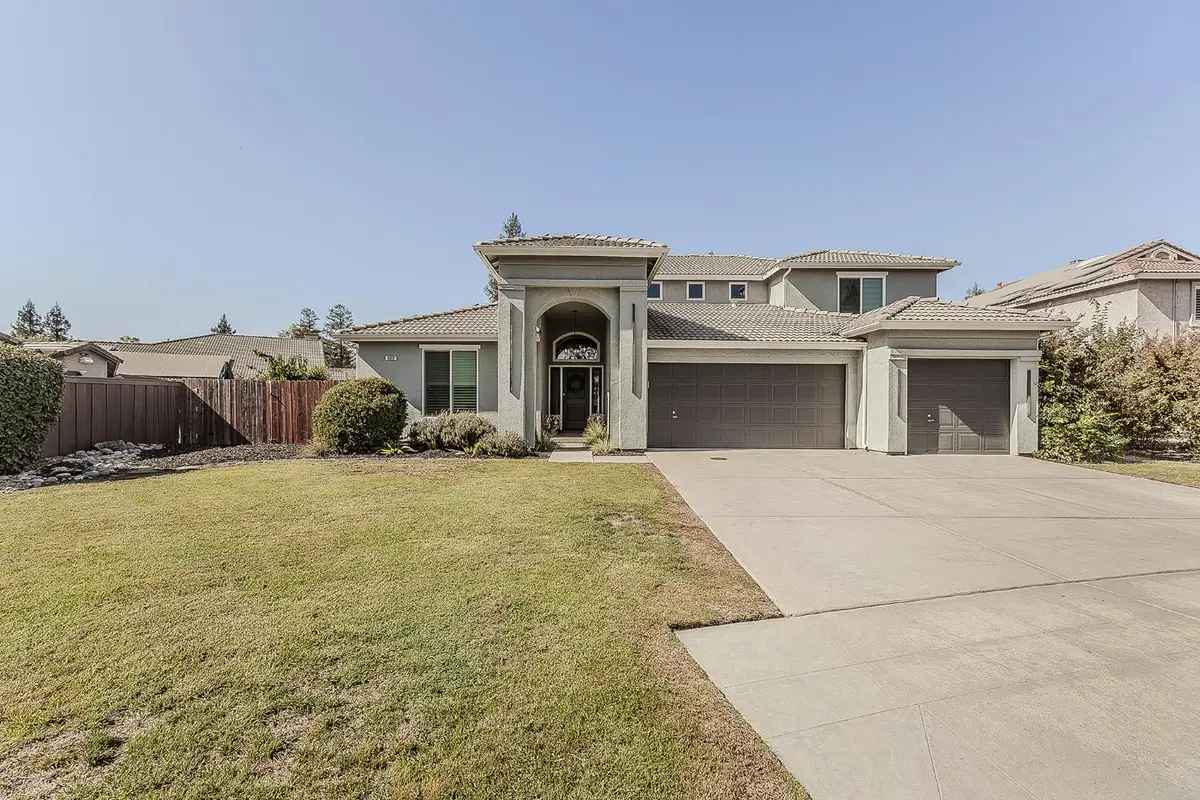 8359 N Classics Avenue, Fresno, CA 93720 - #1