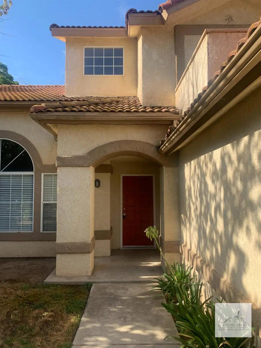 1703 E Eclipse Avenue, Fresno, CA 93720 - #2