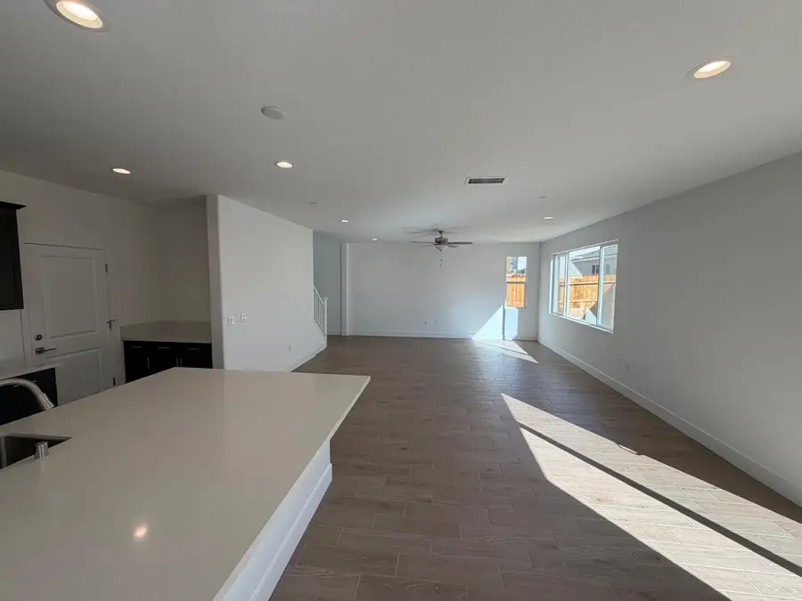 2883 E Veranda Drive, Fresno, CA 93730 - #3