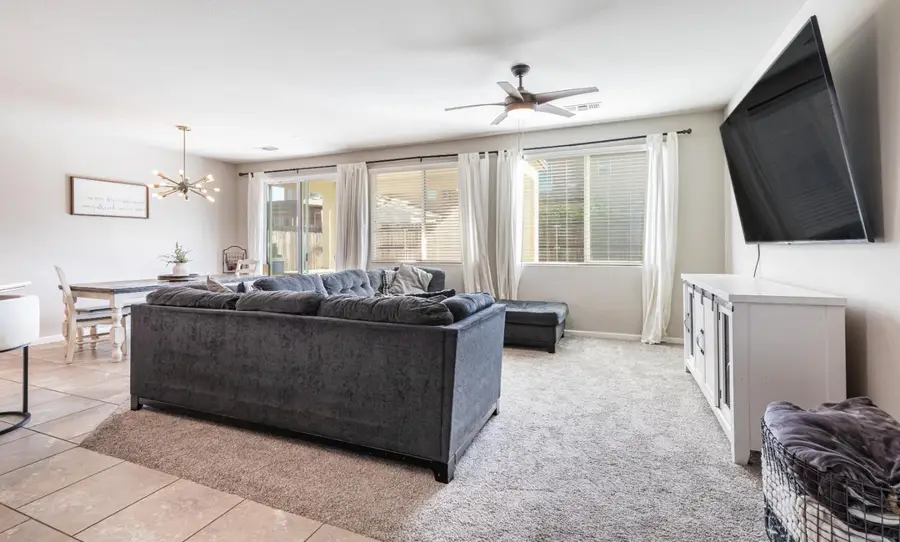3571 Encino, Clovis, CA 93619 - #3