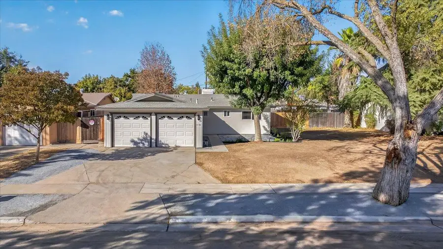 3130 W Swift Avenue, Fresno, CA 93722 - #2