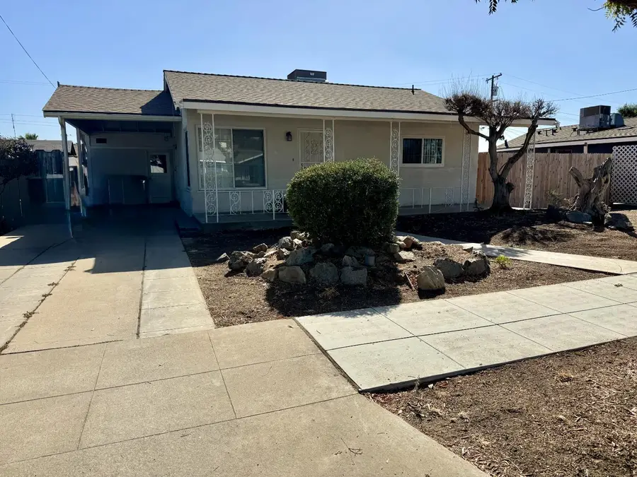 4774 E Hammond Avenue, Fresno, CA 93703 - #2